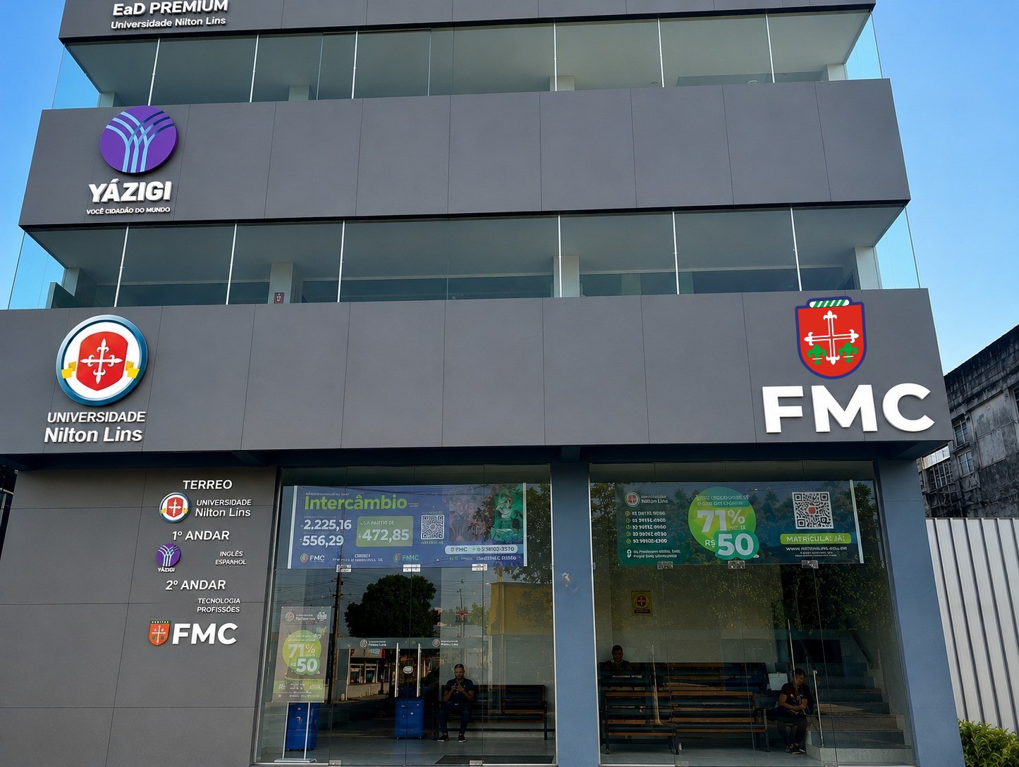 Fachada da unidade Nilton Lins em Manacapuru, com EaD Premium, Universidade Nilton Lins e FMC